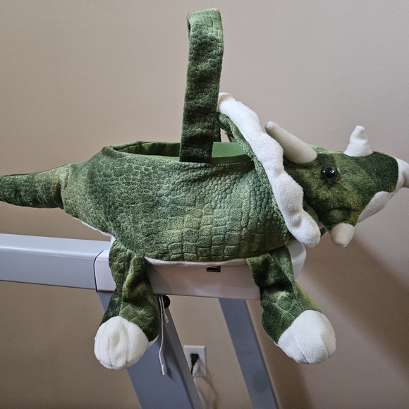 Green Triceratops Dinosaur Halloween or Easter basket - Picture 3 of 4